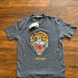 🚨Designer Alert 🚨 
Brand spanking new dead stock Black Ed Friggen Hardy TShirt